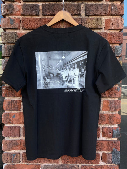"DELUXE BARBER SHOP" | Mooresville Heritage T-Shirt, Black
